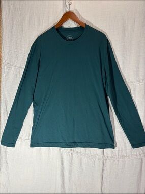 True Classic Men's XL Long Sleeve Crewneck T-Shirt in Dark Spruce Green EUC